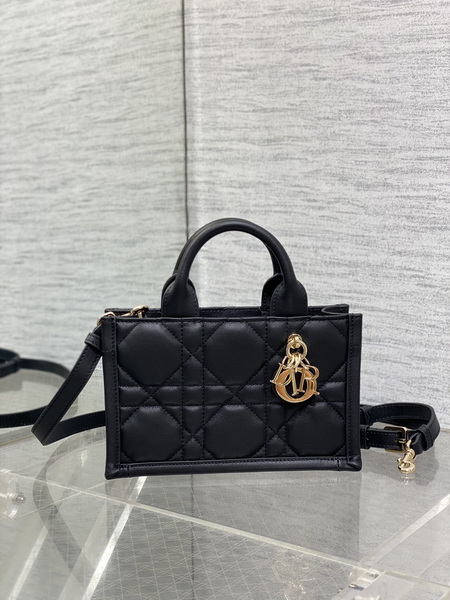 Dior Handbags AAA(Women)-707