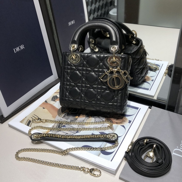 Dior Handbags AAA(Women)-724